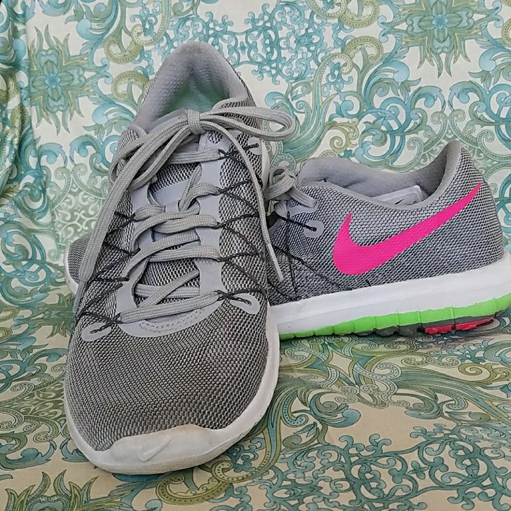 Nike flex fury 2 size 9